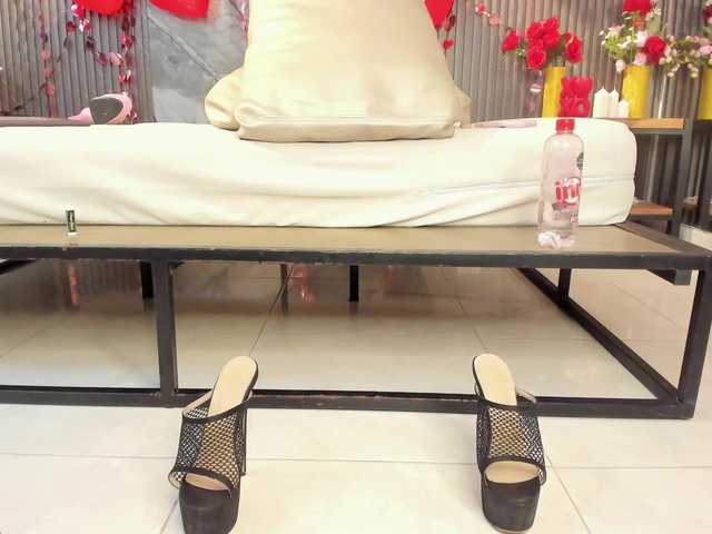 JuliethaTaylor's BongaCams show and profile