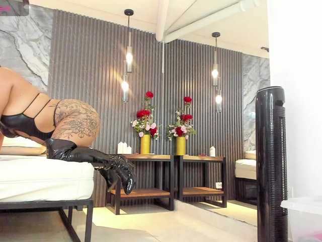 JuliethaTaylor's BongaCams show and profile