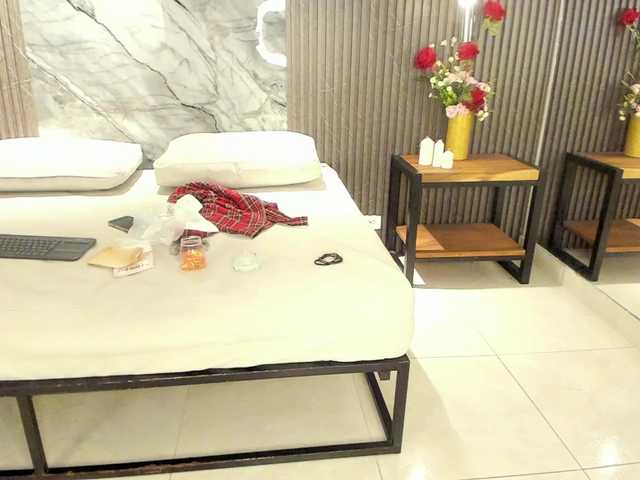 JuliethaTaylor's BongaCams show and profile