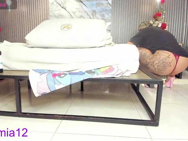 JuliethaTaylor's BongaCams show and profile