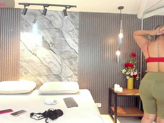 JuliethaTaylor's BongaCams show and profile