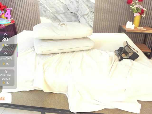 JuliethaTaylor's BongaCams show and profile