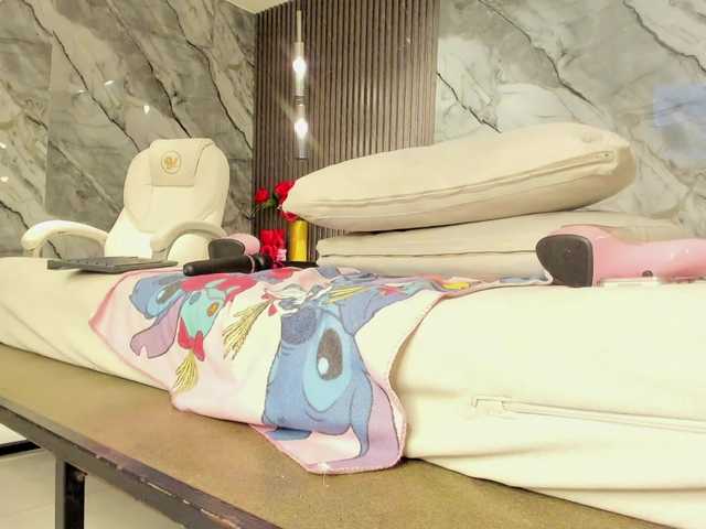 JuliethaTaylor's BongaCams show and profile