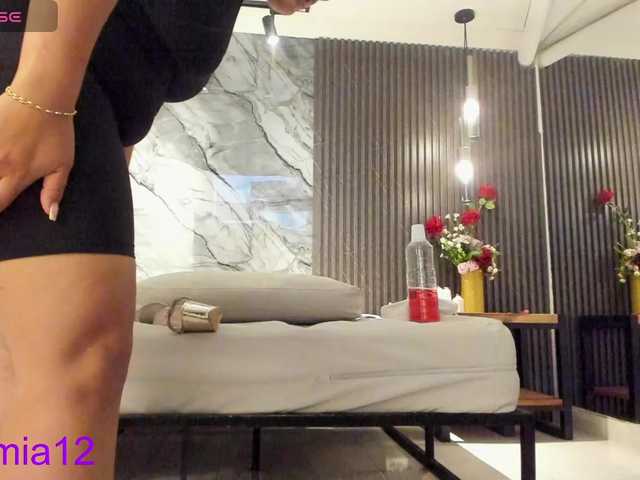 JuliethaTaylor's BongaCams show and profile