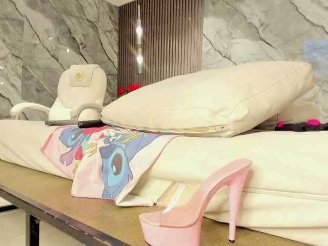 JuliethaTaylor's BongaCams show and profile