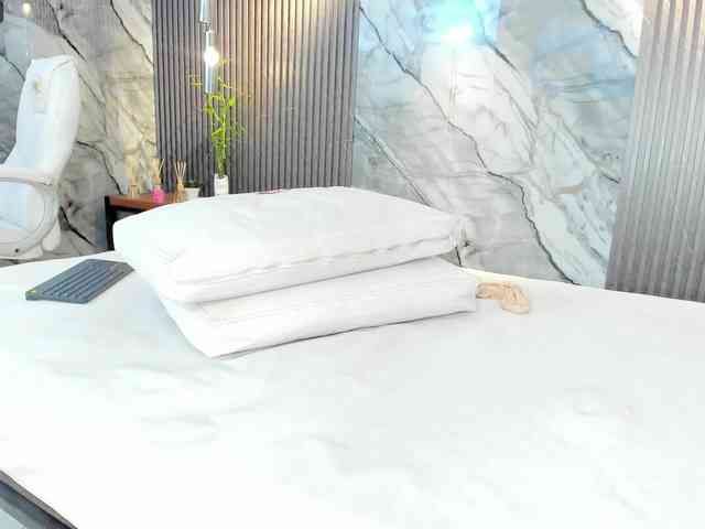 JuliethaTaylor webcam