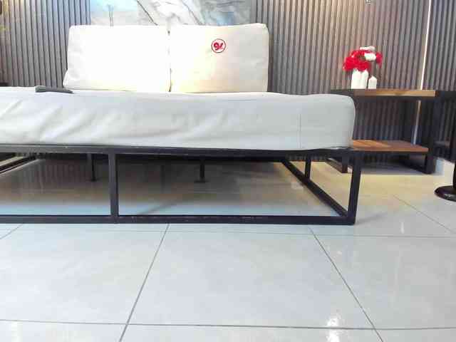 JuliethaTaylor webcam