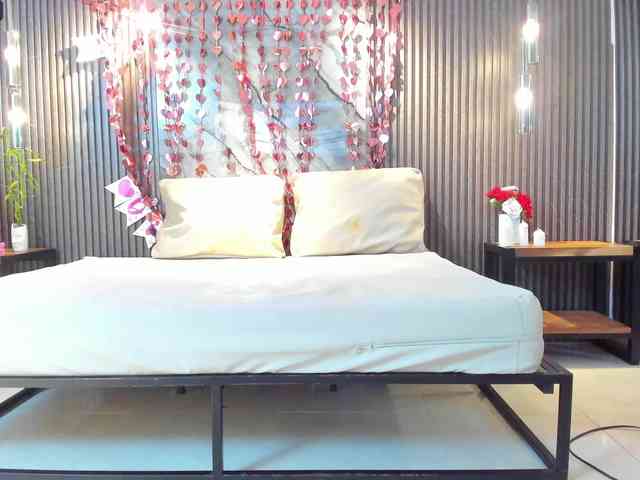 JuliethaTaylor webcam