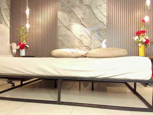 JuliethaTaylor webcam