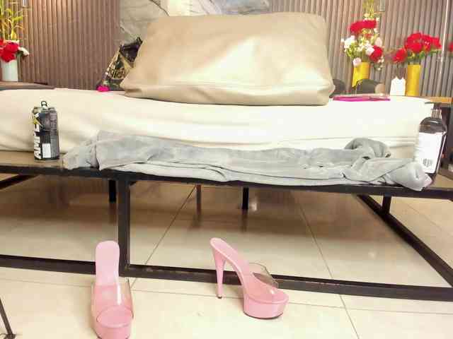 JuliethaTaylor webcam