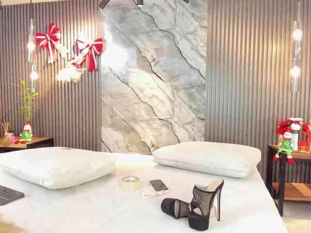 JuliethaTaylor webcam