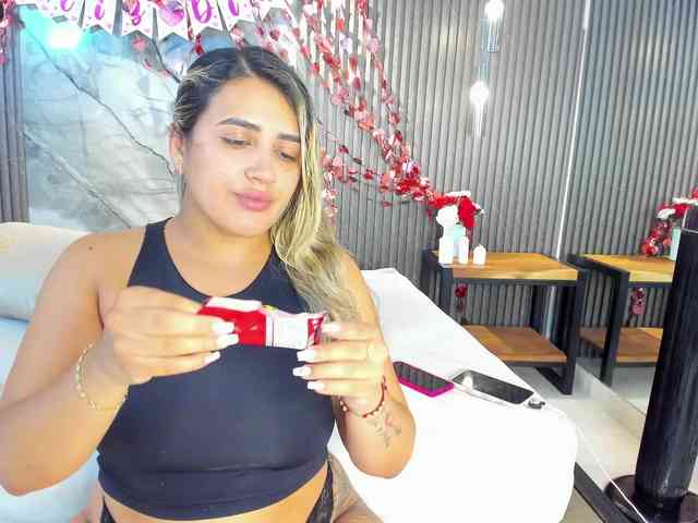 JuliethaTaylor webcam