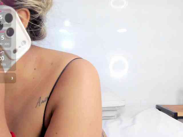 JuliethaTaylor webcam