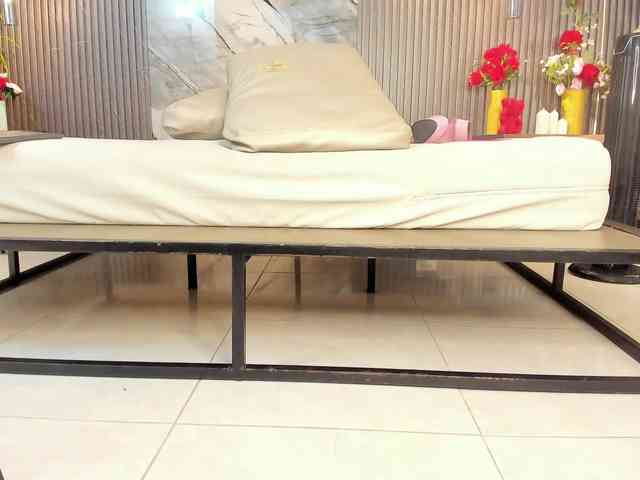 JuliethaTaylor webcam