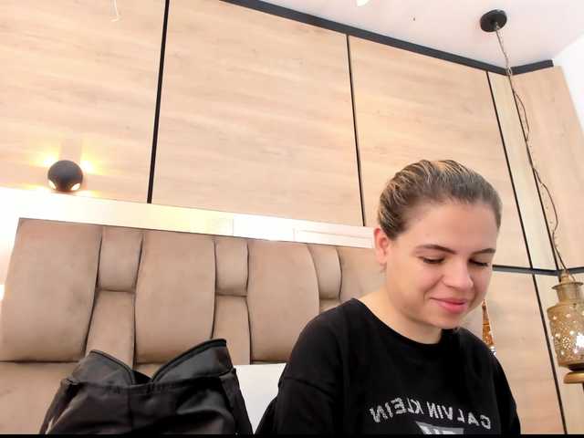 DorothyVegga's BongaCams show and profile