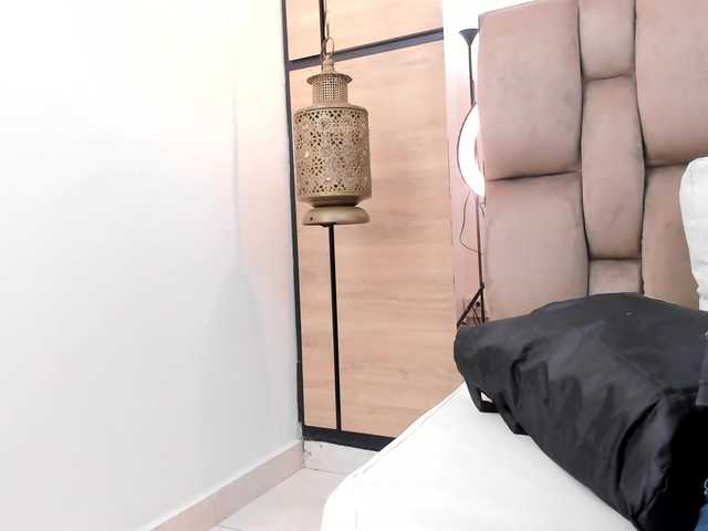 DorothyVegga's BongaCams show and profile