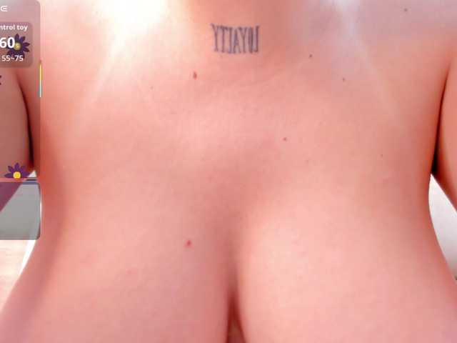 DorothyVegga's BongaCams show and profile