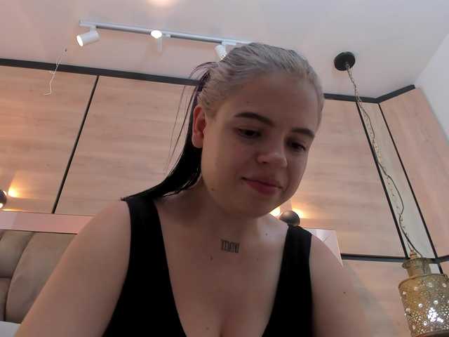 DorothyVegga's BongaCams show and profile