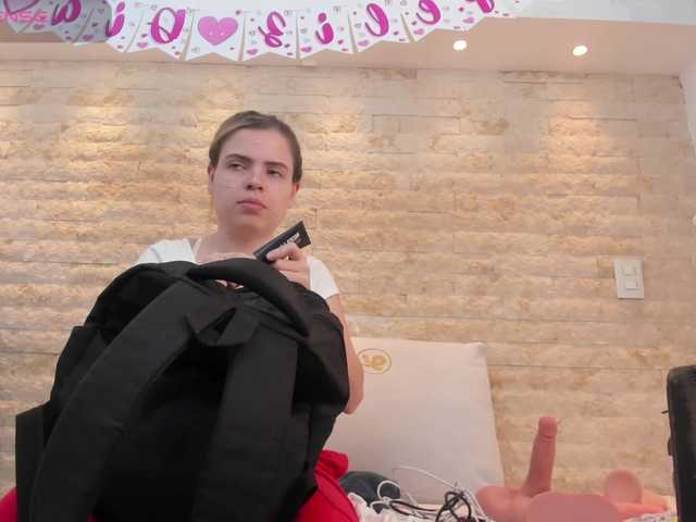 DorothyVegga's BongaCams show and profile