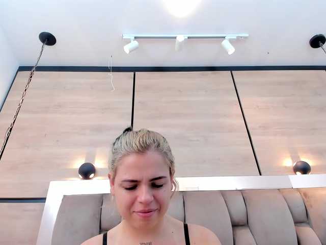 DorothyVegga's BongaCams show and profile