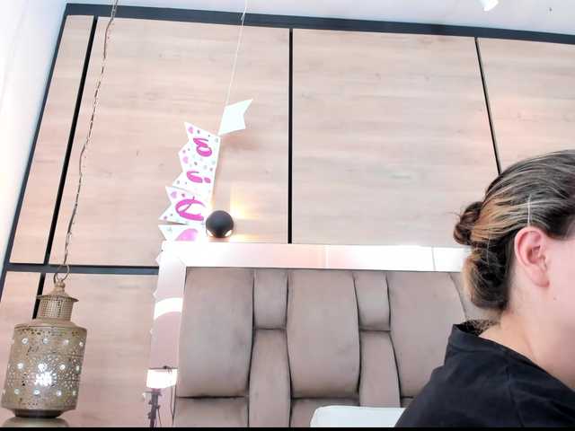 DorothyVegga's BongaCams show and profile