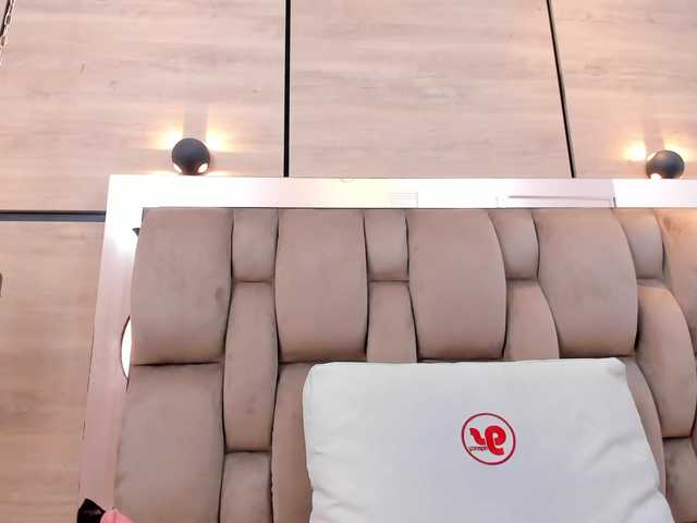 DorothyVegga's BongaCams show and profile