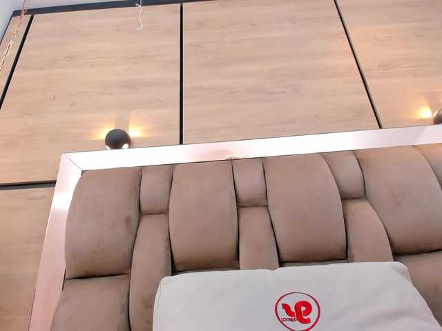 DorothyVegga's BongaCams show and profile