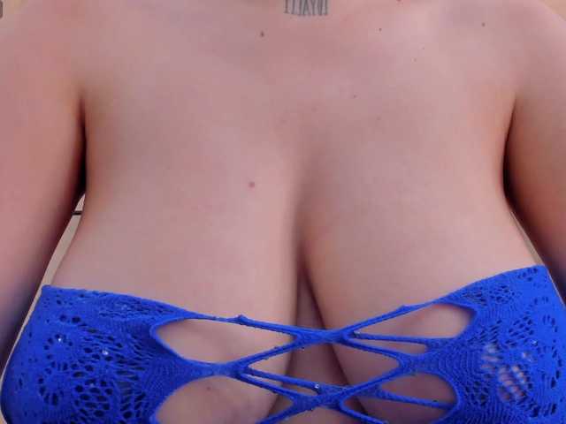 DorothyVegga's BongaCams show and profile