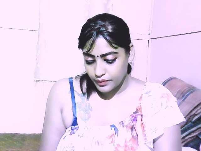 IndianExtasy's BongaCams show and profile