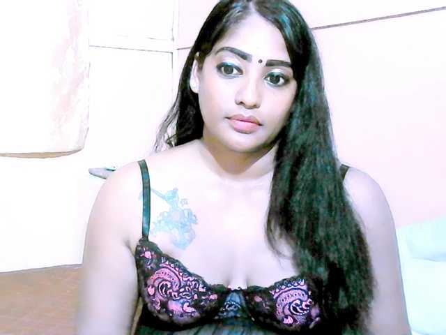 IndianExtasy's BongaCams show and profile