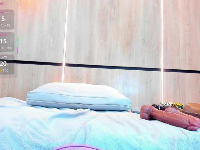 AdelaChase's BongaCams show and profile