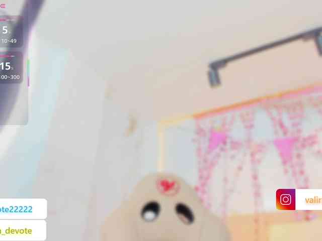 ValiryaDevote Live Webcam on BongaCams