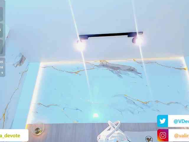 ValiryaDevote Live Webcam on BongaCams