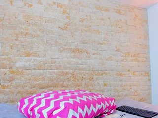 PocahontasPow Porn Show