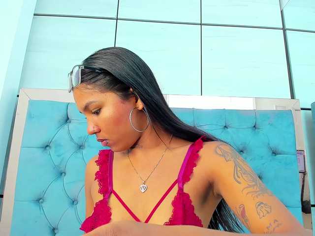 PocahontasPow's BongaCams show and profile