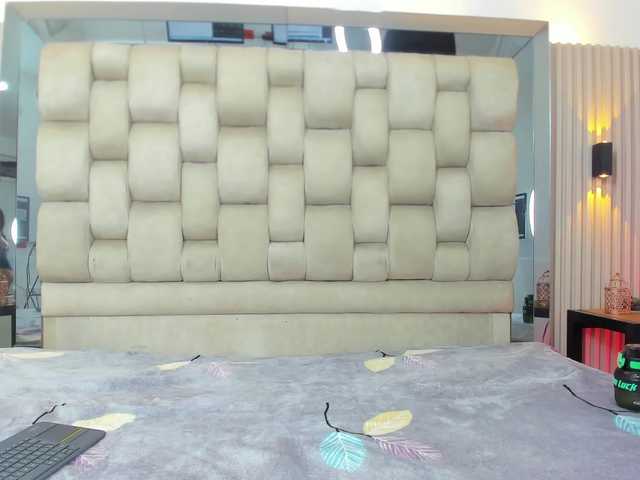  PocahontasPow chat room