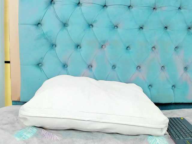 PocahontasPow's BongaCams show and profile