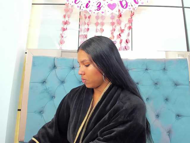 BongaCams PocahontasPow is Freechat PocahontasPow — Moans, vibrations and much more... only if you dare Domi ONRide Torso