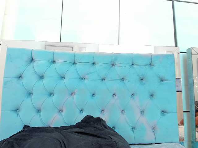 PocahontasPow's BongaCams show and profile