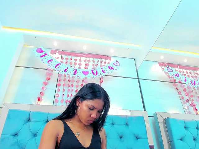 PocahontasPow from BongaCams is Freechat