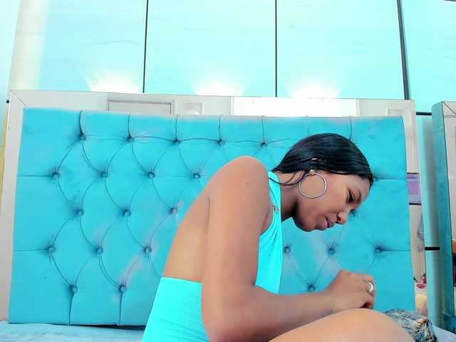 PocahontasPow's BongaCams show and profile