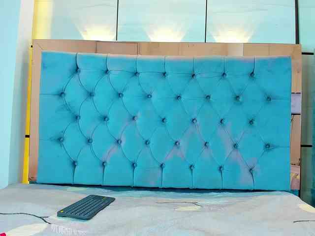 PocahontasPow webcam