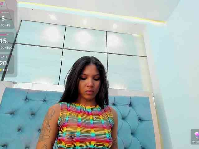 PocahontasPow webcam