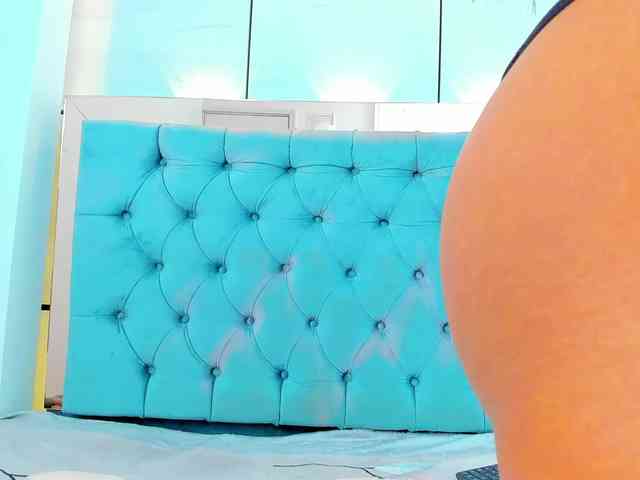 PocahontasPow webcam