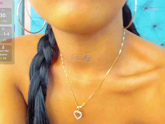 PocahontasPow webcam