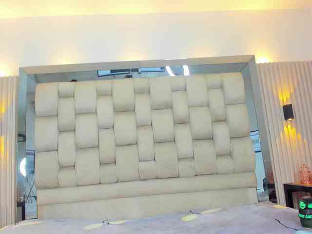 PocahontasPow webcam