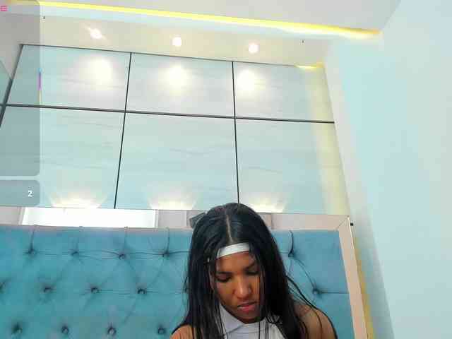 PocahontasPow webcam