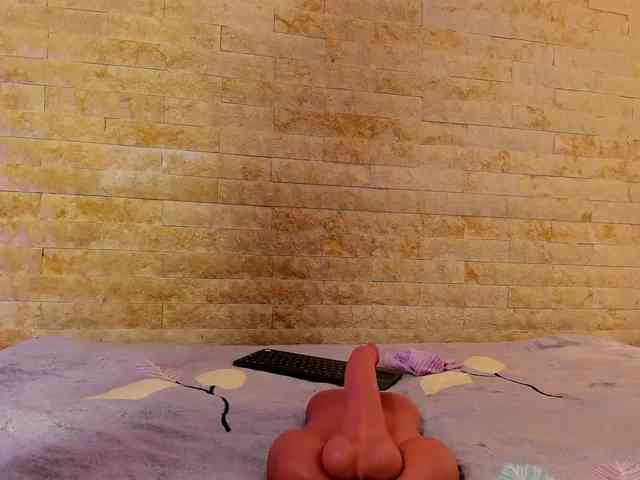 PocahontasPow webcam