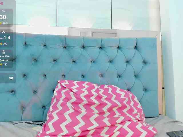 PocahontasPow webcam