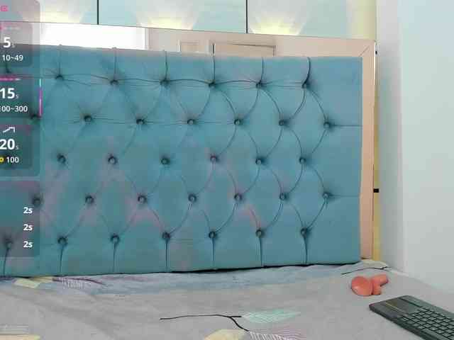 PocahontasPow webcam